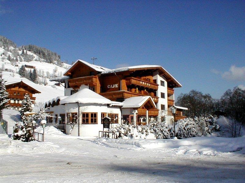 Alpenhotel Wildschoenau B&B Exterior foto